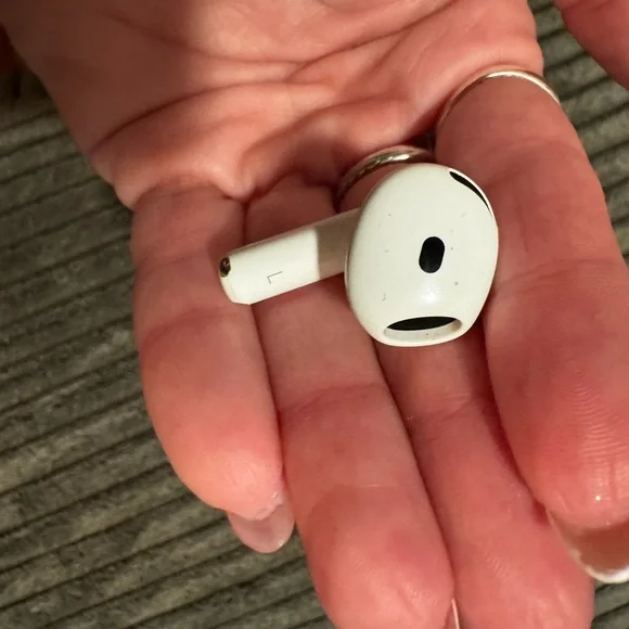 White AirPods Pro 4th Generation